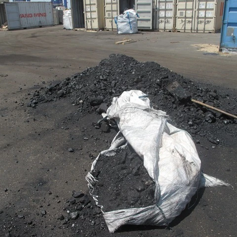 Натуральный асфальт, как «гилсонит», используется в асфальте