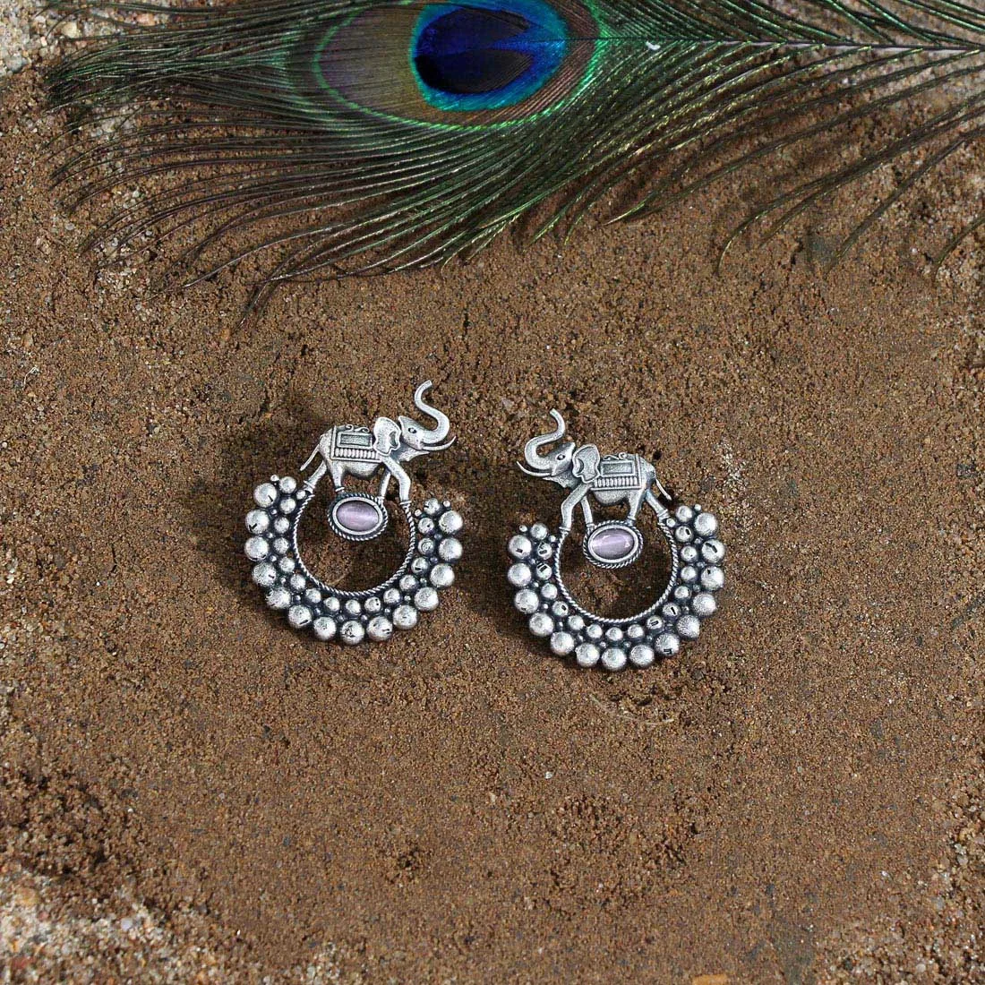 Latest Exclusive Designer Fashion Jewellery Light Weight Glass Stone Oxidised Earring With Elephant Charms Silver Plated