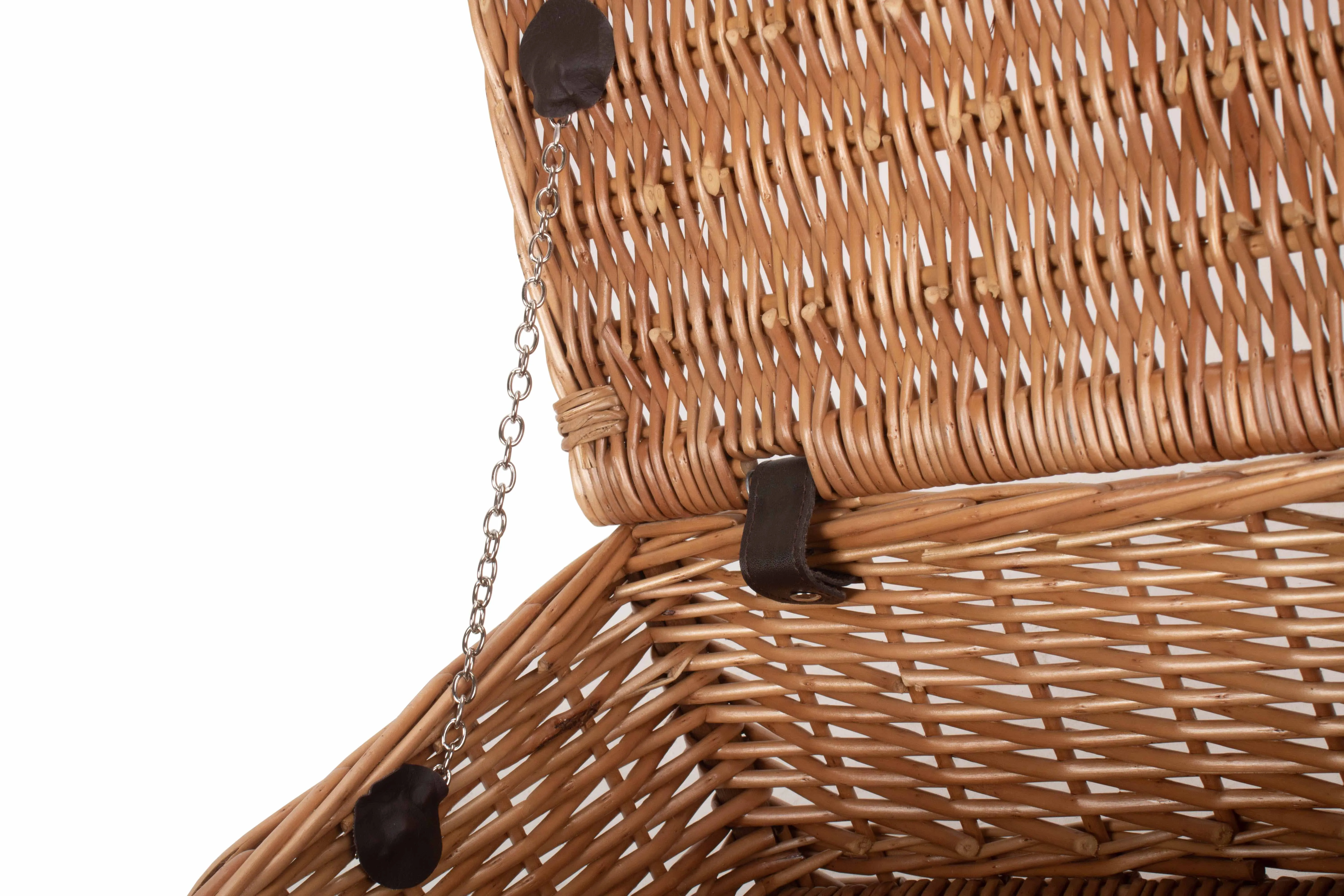 Natural Woven Empty Wicker  Basket Gift Hamper with Liad