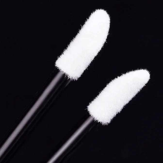 50 Pieces White Lint-Free Disposable Lip Makeup Brush Hollow Plastic Handle Lip Gloss Applicator for Foundation Eyelash Cleaning