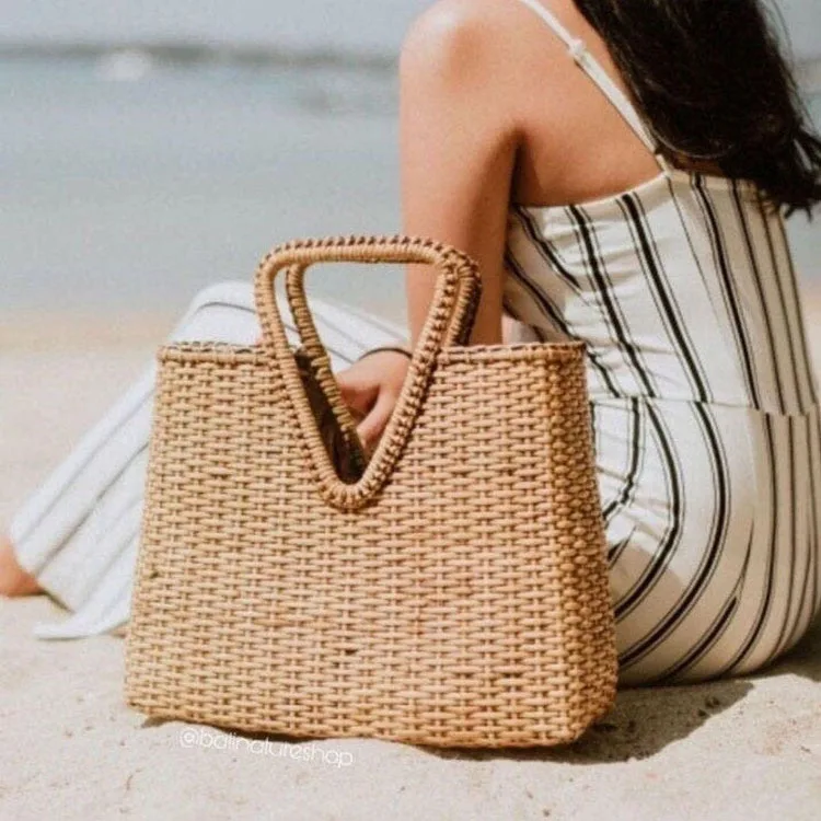 Bali Triangle Shaped Rattan Tote Bag, Woven Ladies Bag in Vietnam Wholesale