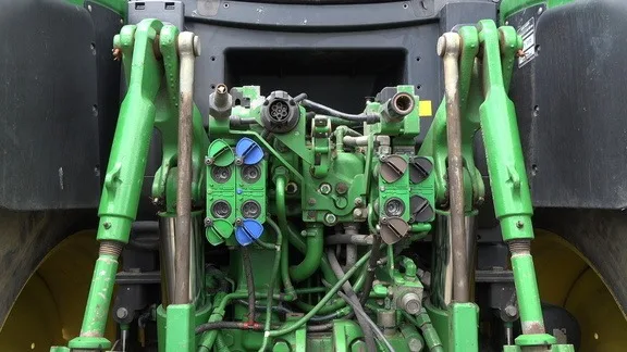 John Deer трактор Deere 4x4 колесный привод б/у