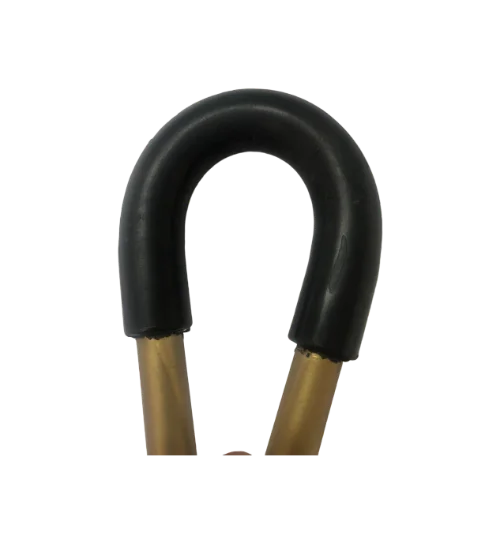 
Закройте острые края резиной. Растягивается, не скользит, не вибрируется. Один кусок резины и металла 