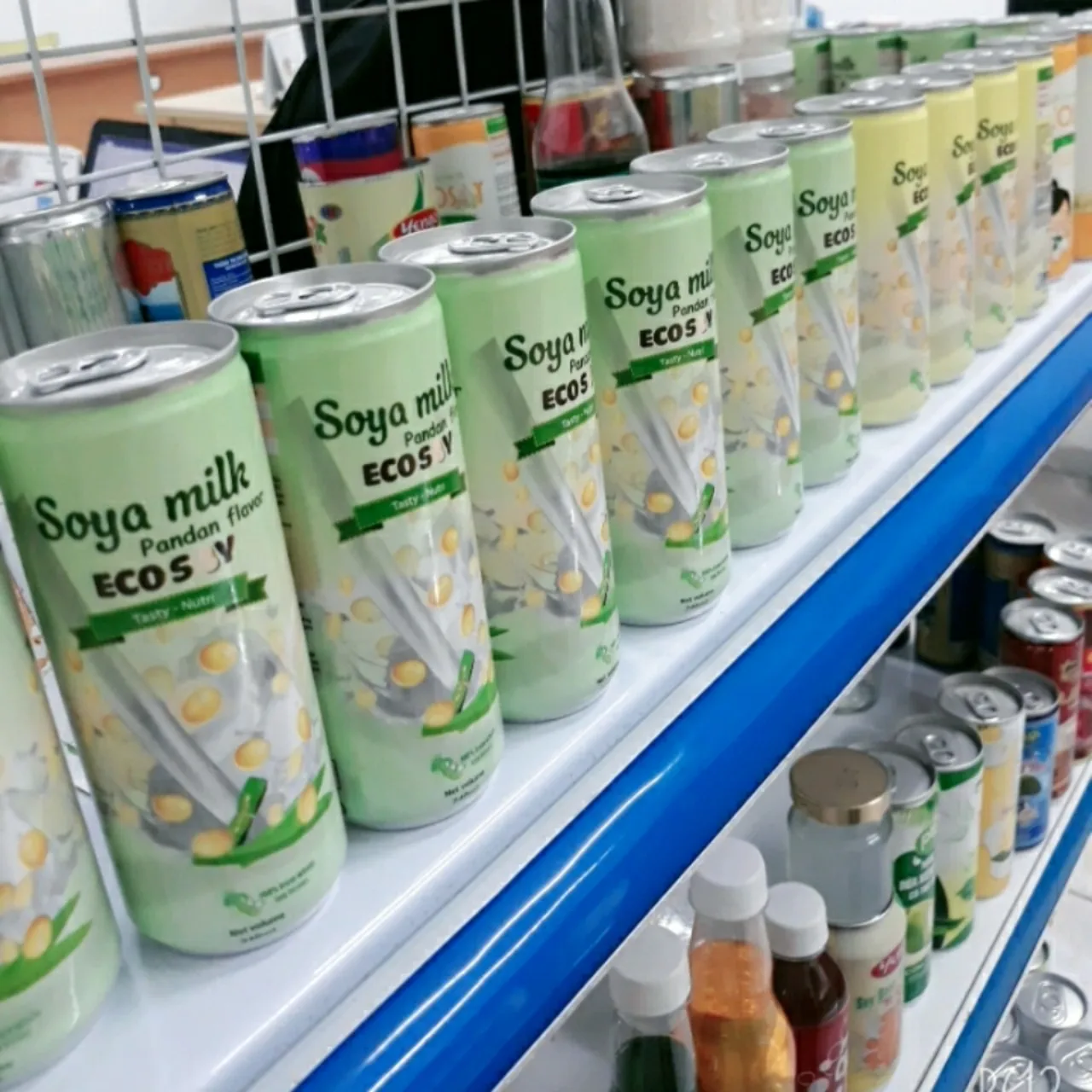  Соевое молоко с имбирный аромат 330 мл может alu соевое высокого качества не наносит вред здоровью 240 консервы из сои во Вьетнаме