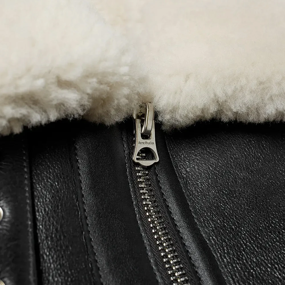 Мужская куртка-бомбер из натуральной овечьей кожи