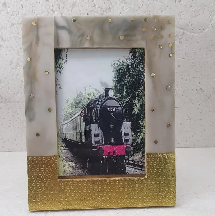 Grey Resin Brass Inlay MDF Photo Frame Picture Frame Vintage Floating Photo Frame Wall Decor Antique Item Decorative