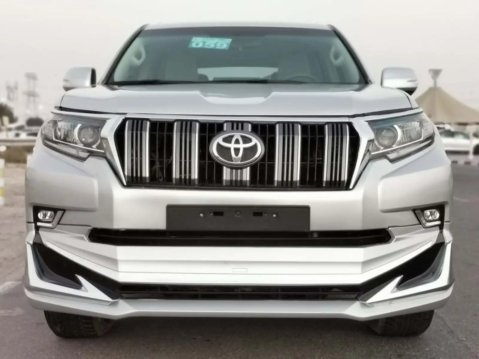 2017 To yo ta Land Cruiser Prado