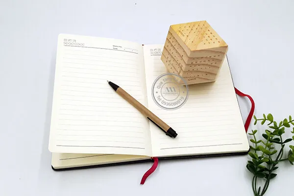 
Vietnam manufacturer wooden christmas calendar Wooden desk calendar 