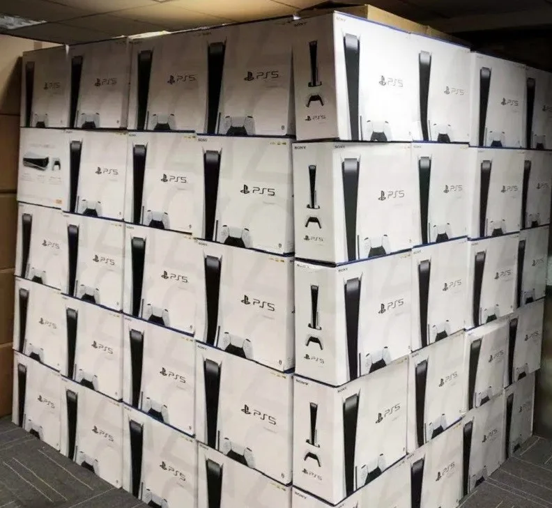 New Play Station 5 Digital Edition PS5 Console Standard Blu Ray with 5 Free Games and 2 Controller