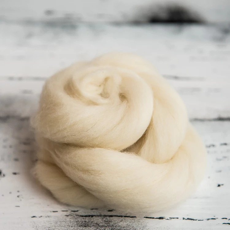 Quality coarse wool tops in bulk, threads and wool