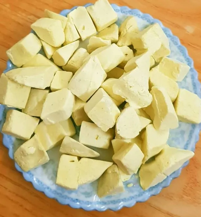  Лучшая цена-Вьетнамские Фрукты высушенные в замораживании дуриан чип для экспорта/мисс Триш + 84 984 696 874 (WHATSAPP)