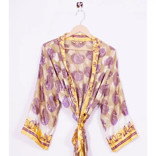 Женское длинное шелковое кимоно в стиле бохо мягкое с запахом индийское цветочное для мамочек