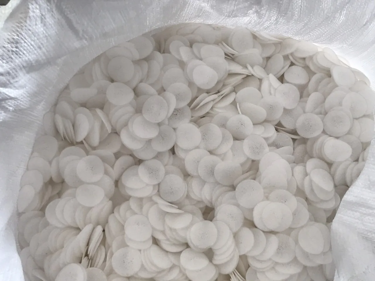 MBBR Ecochip Floating biological filter bio media so cheap