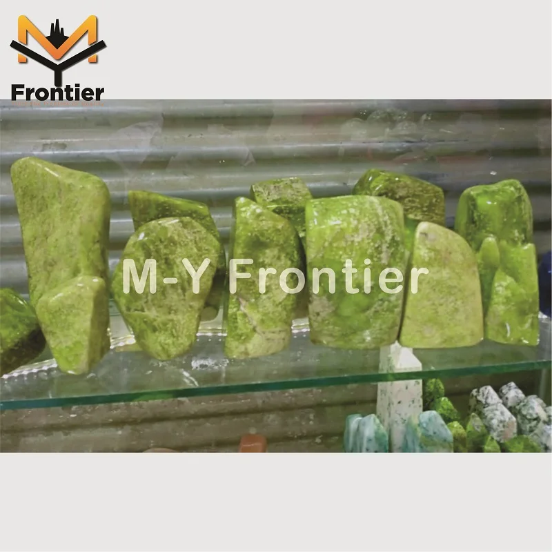 
 Натуральный Змеиный полированный Кристалл ручной работы Freeform OEM из пакистанского хрусталя  