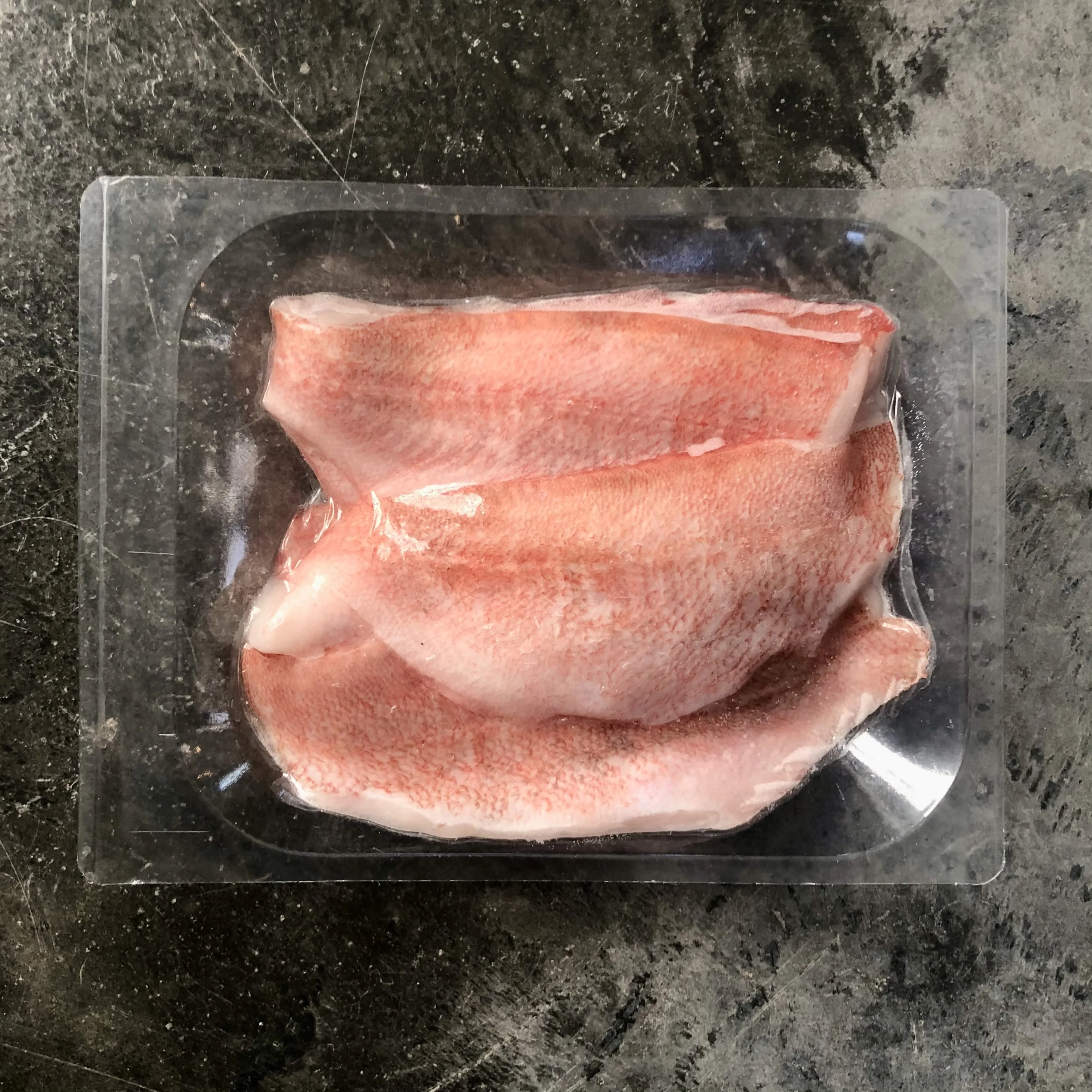 Ocean Perch, 1 фунт. Упаковка лотка с этикеткой или ремешком