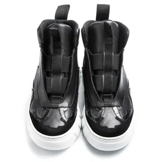 Роскошные кожаные кроссовки ручной работы в Италии