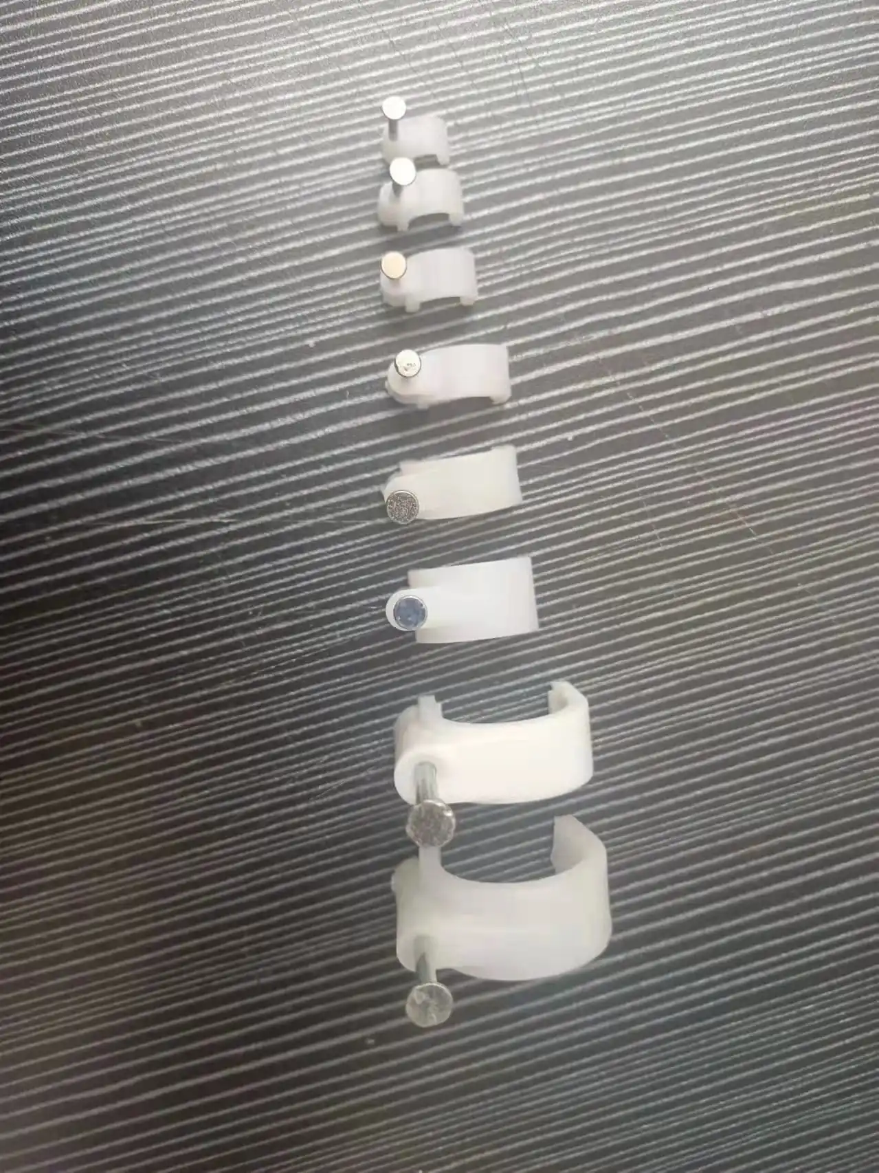 Mould Factory Round Path Nail Cable Clip Second Hand Mold C Shaped Wire Nail Clip Pa66 Electric Wire Cable Clip Used Mould