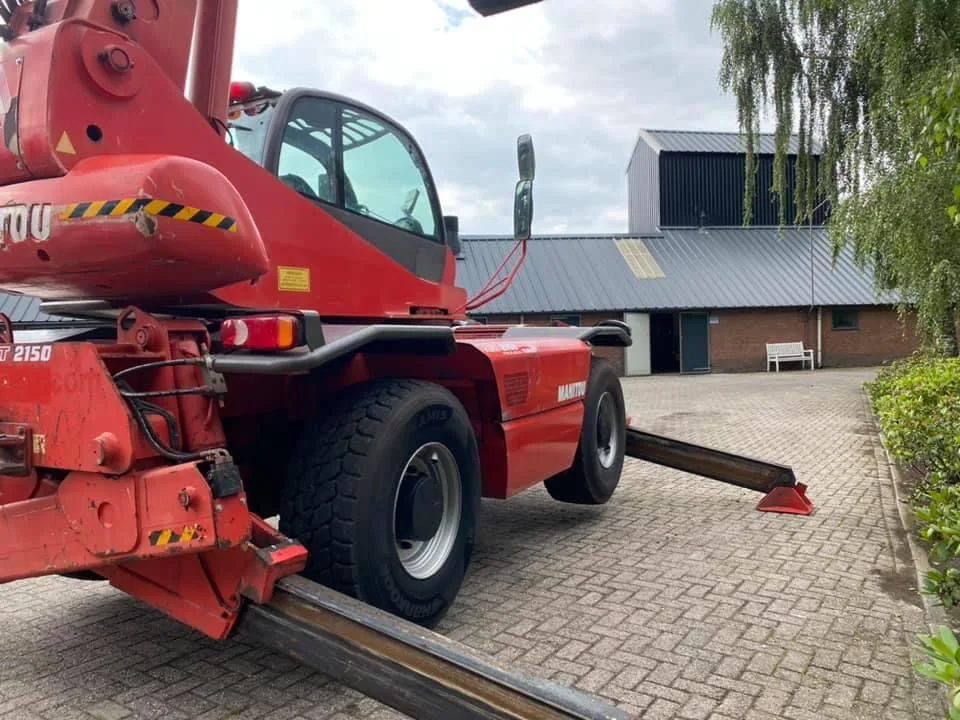 2015 Manitou Mrt 2150