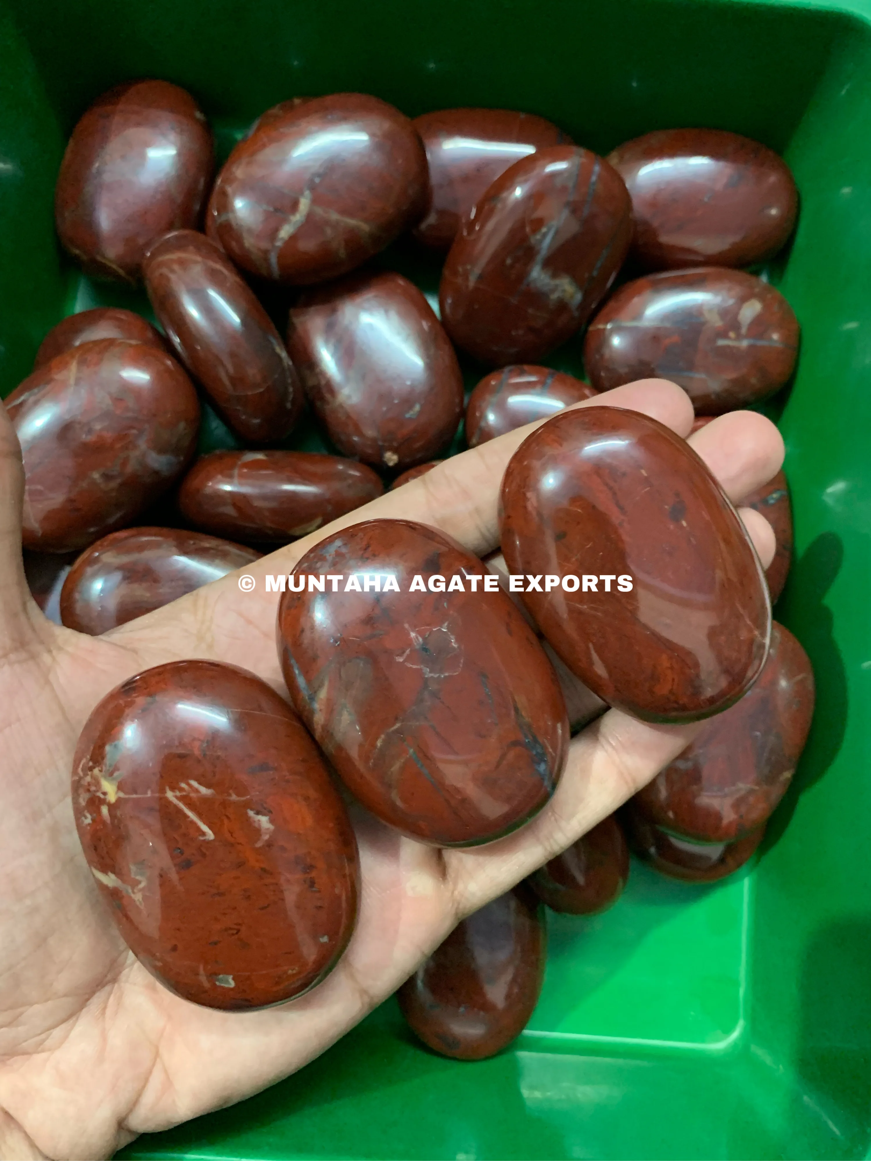 HOT SELLING NATURAL RED JASPER SUPER QUALITY PALM STONE FOR MASSAGE AND REIKI HEALING RED JASPER MASSAGE STONE
