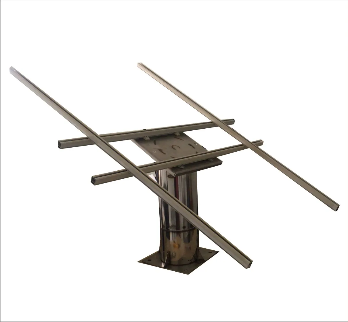 
Rotation pole with sun tracker 