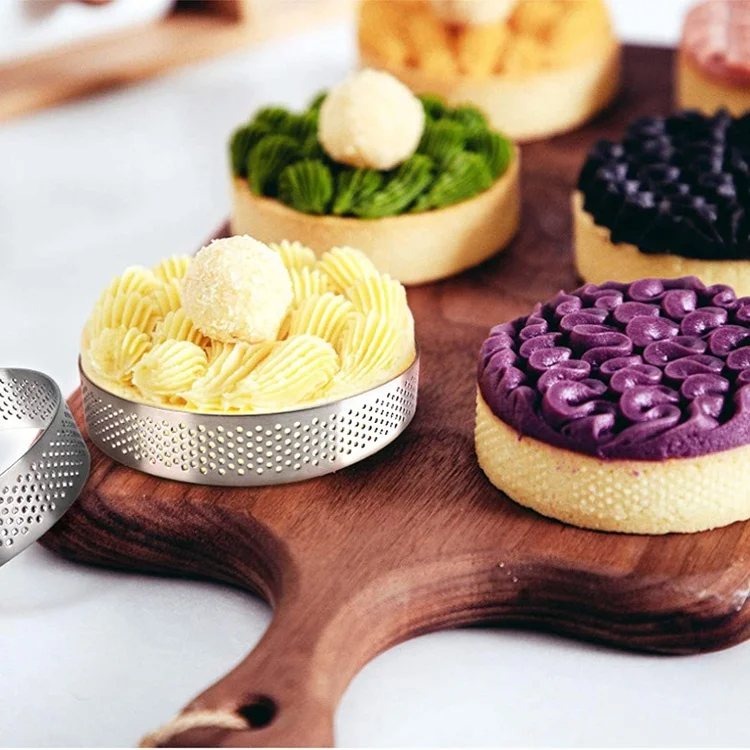Metal Stainless Steel Tart Shells French Pastry Small Pie Cake Ring Mold Perforated Tart Molds French Tart Ring for Baking