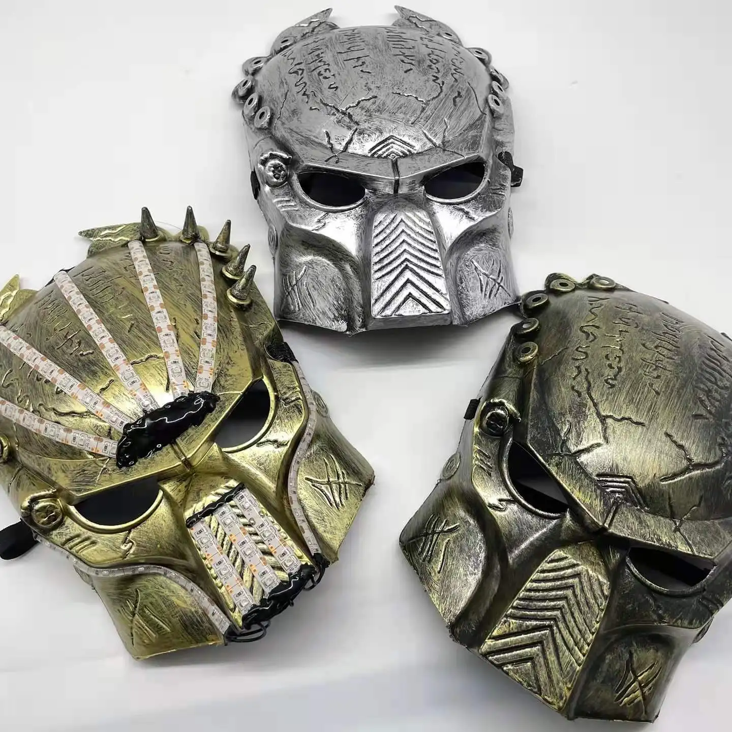 2022 New Design Hand Made Customized Predator Mask Light Up Mask for Cosplay Halloween Party