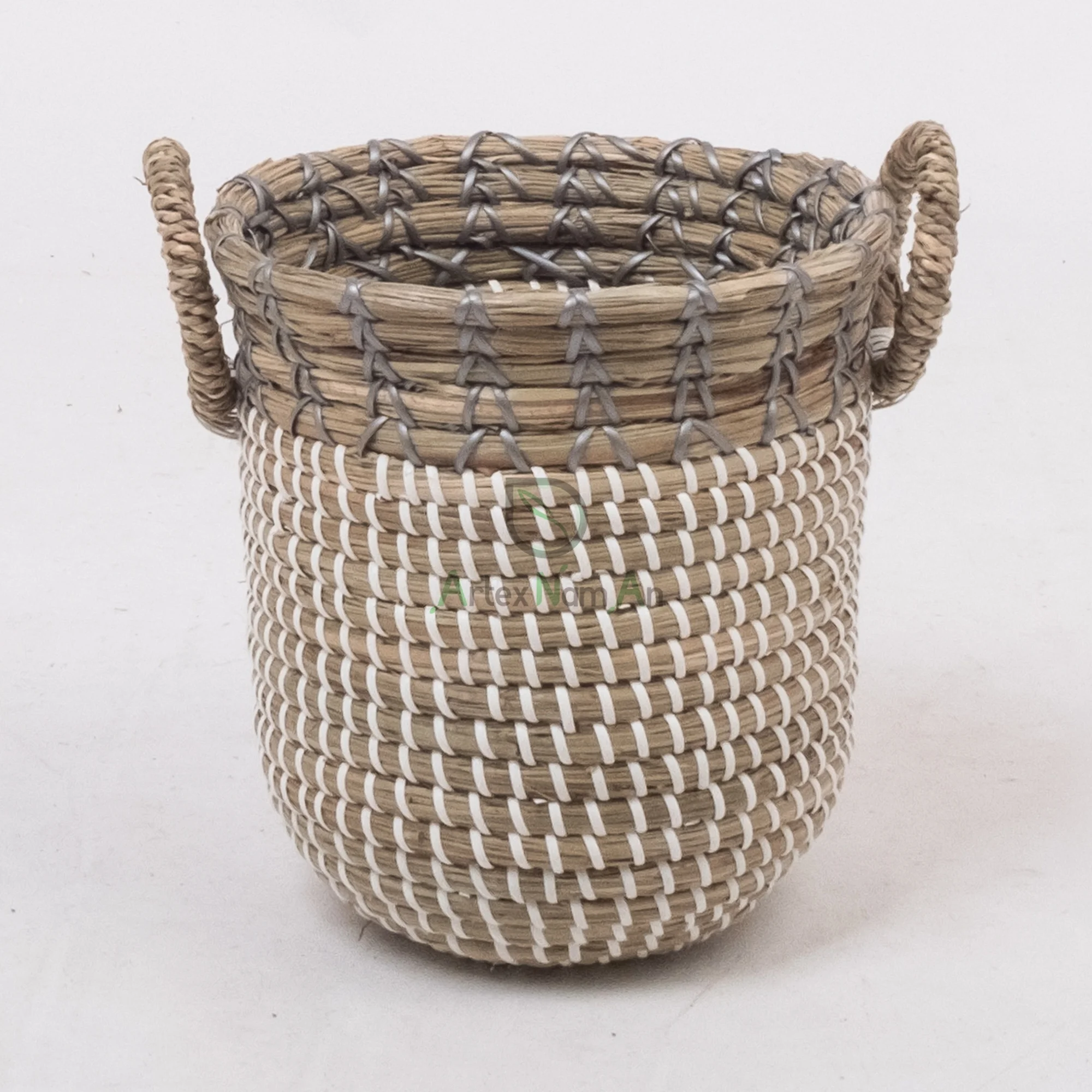 Vietnam Wholesale Natural White Water Hyacinth Flower Planter Set round Pattern Woven Basket for Garden Decoration cm