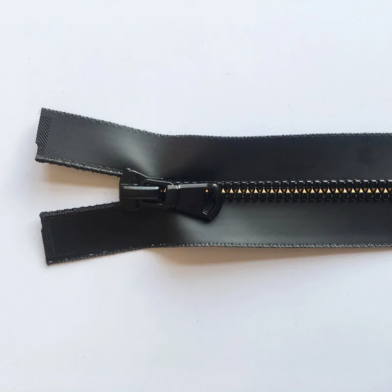 The latest plastic golden point teeth tape two way open end triangle teeth resin zipper