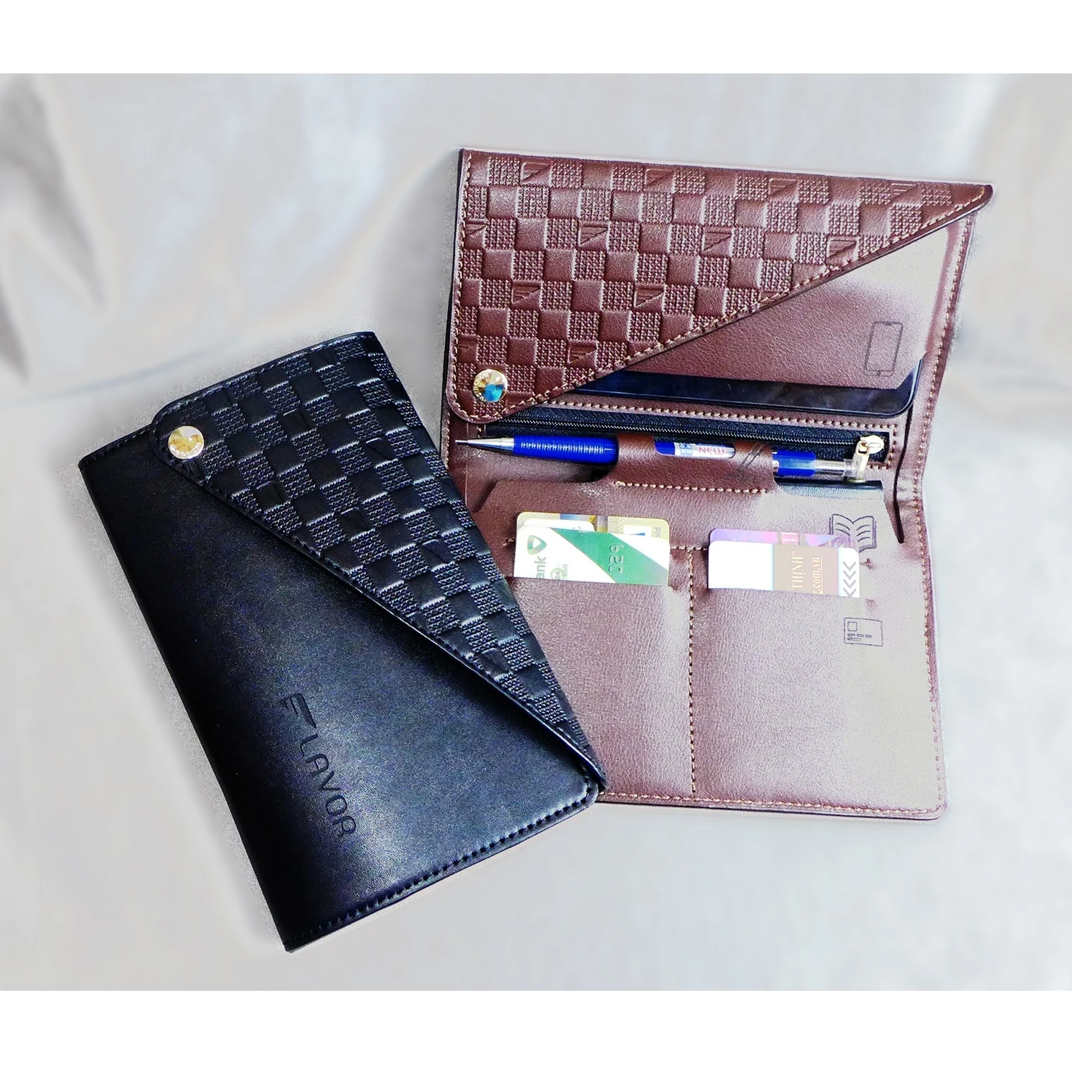 Wholesale High-end Custom Lavor leather wallet and has many useful uses in car VD 01 Brown Color with Best Price