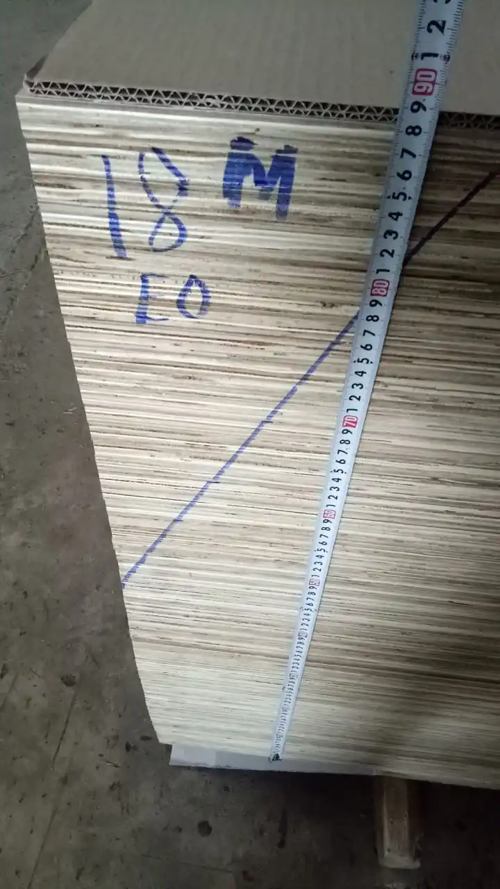 White Birch Plywood made in VIETNAM Hardwood Core