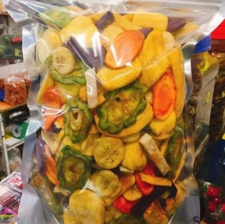 Mixed dry dried fruits