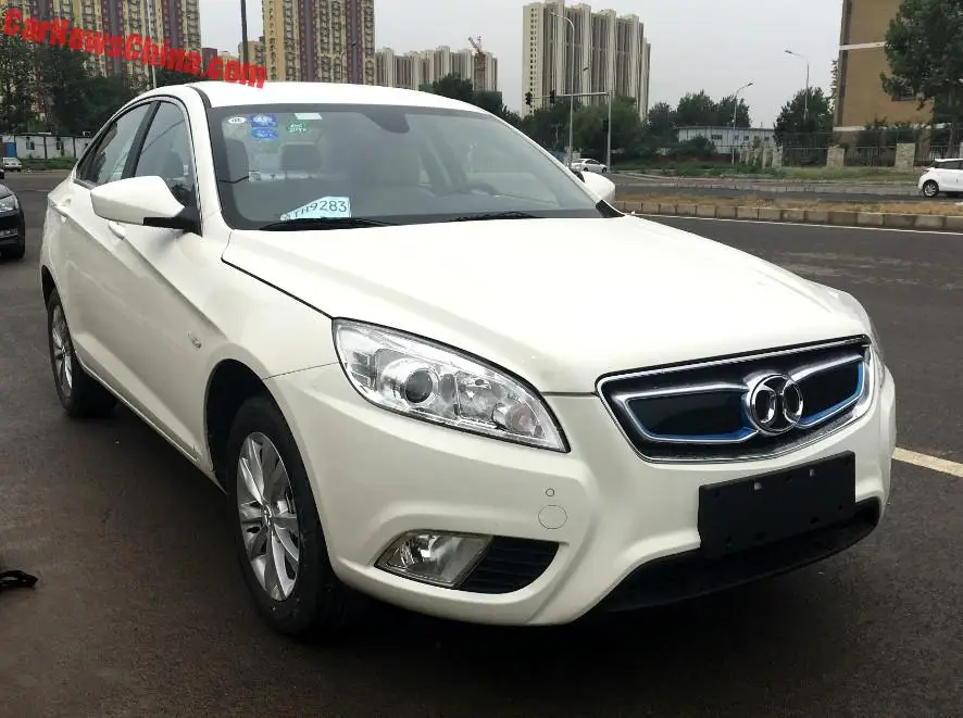 Электромобили BAIC MOTOR EU260 с высокоскоростным