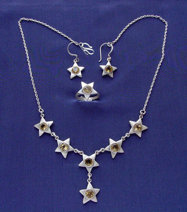 Classically Styled Chunky Silver Jewelry Set for Anniversary Celebrations