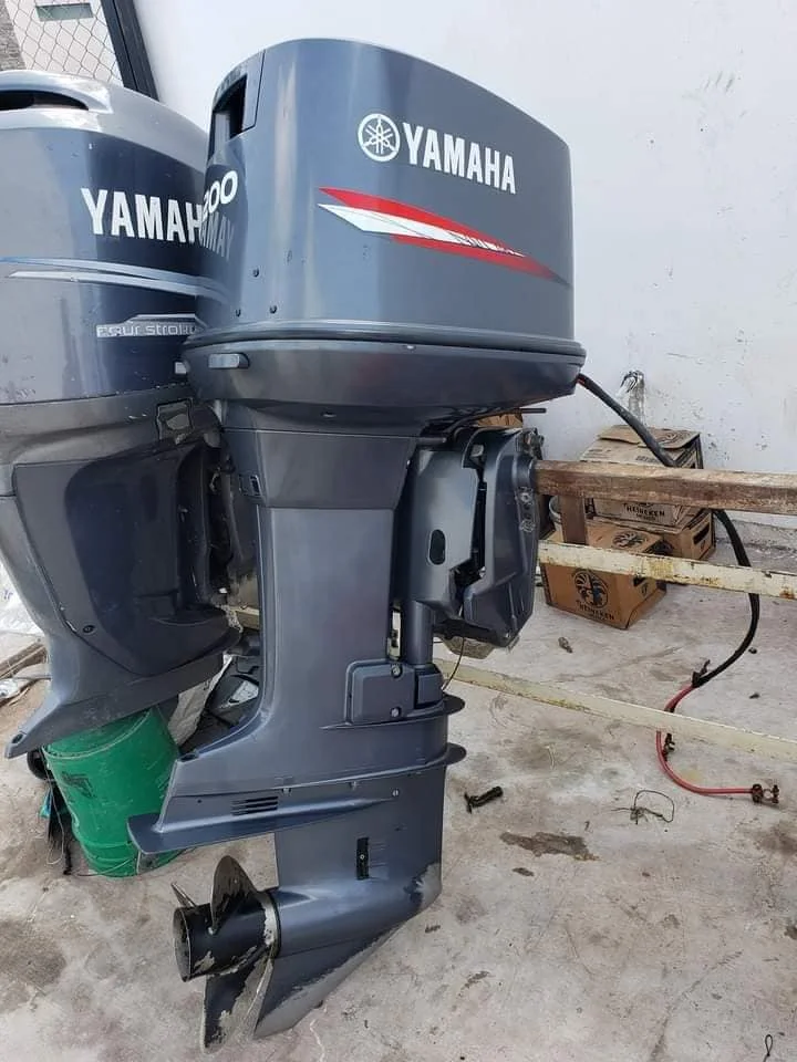 Authentic Brand New/Used Yamahas 90HP 75HP 115HP 150HP 4 stroke outboard motor / boat engine