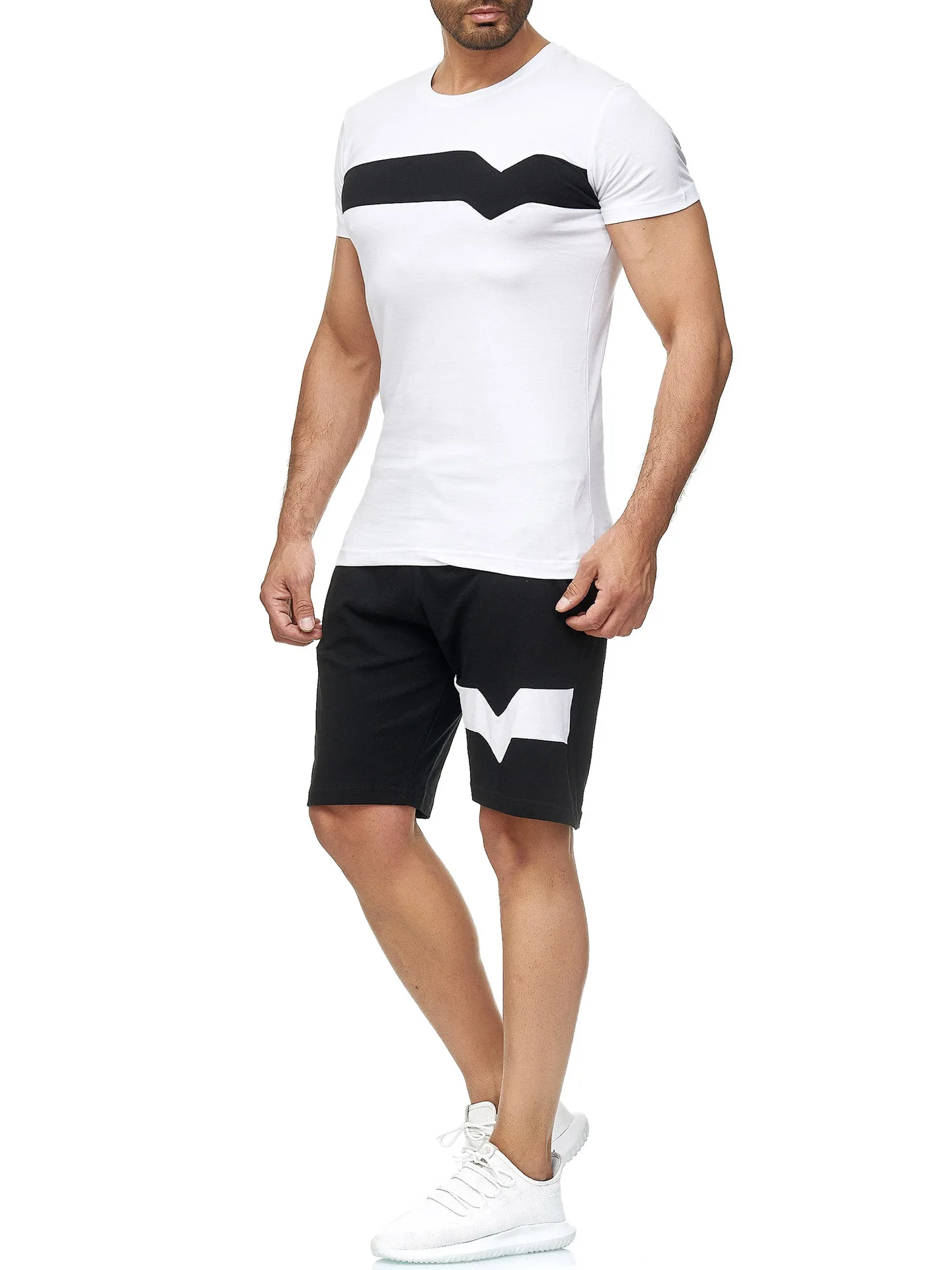 Men Custom logo shorts set short sleeve t-shirts sports shorts two piece sets for men 2022