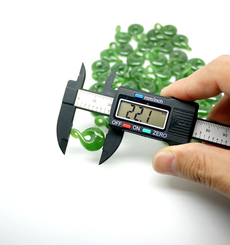 Handmade jewelry pendant New Zealand jade 22mm twist jade