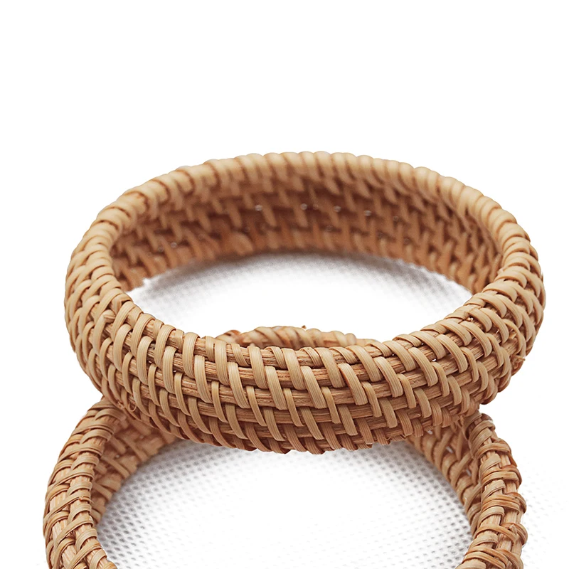 
Handmade Ethnic Natural Rattan Bracelet Wicker Straw Braid Woven Round Statement Bangle Bracelet for Women and Girls 
