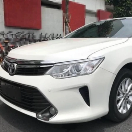 Подержанные автомобили Toyota Camry 2016 год л Автоматическая коробка передач по очень низкой цене