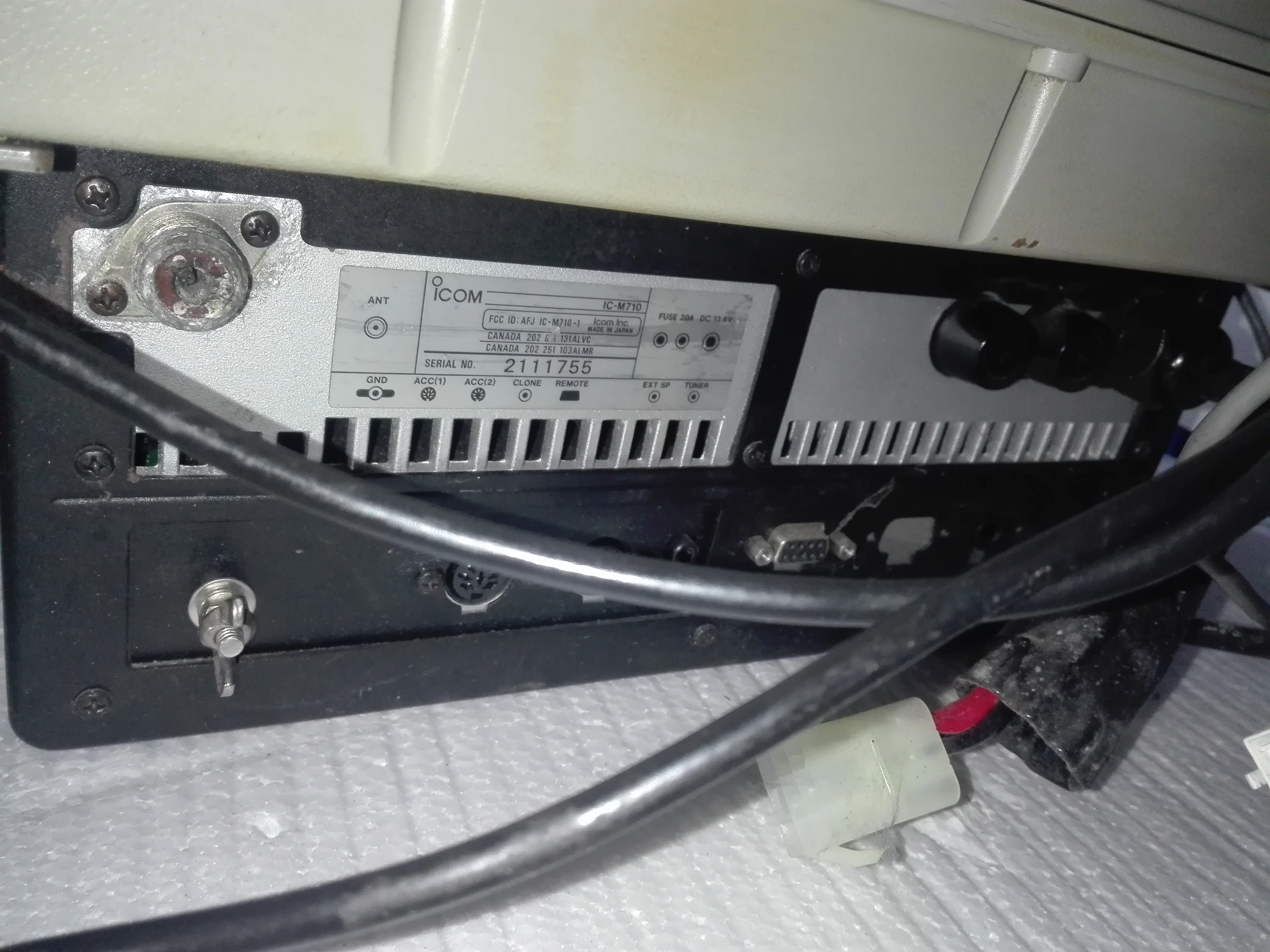 Icom MF/HF Marine Transceiver IC-M710