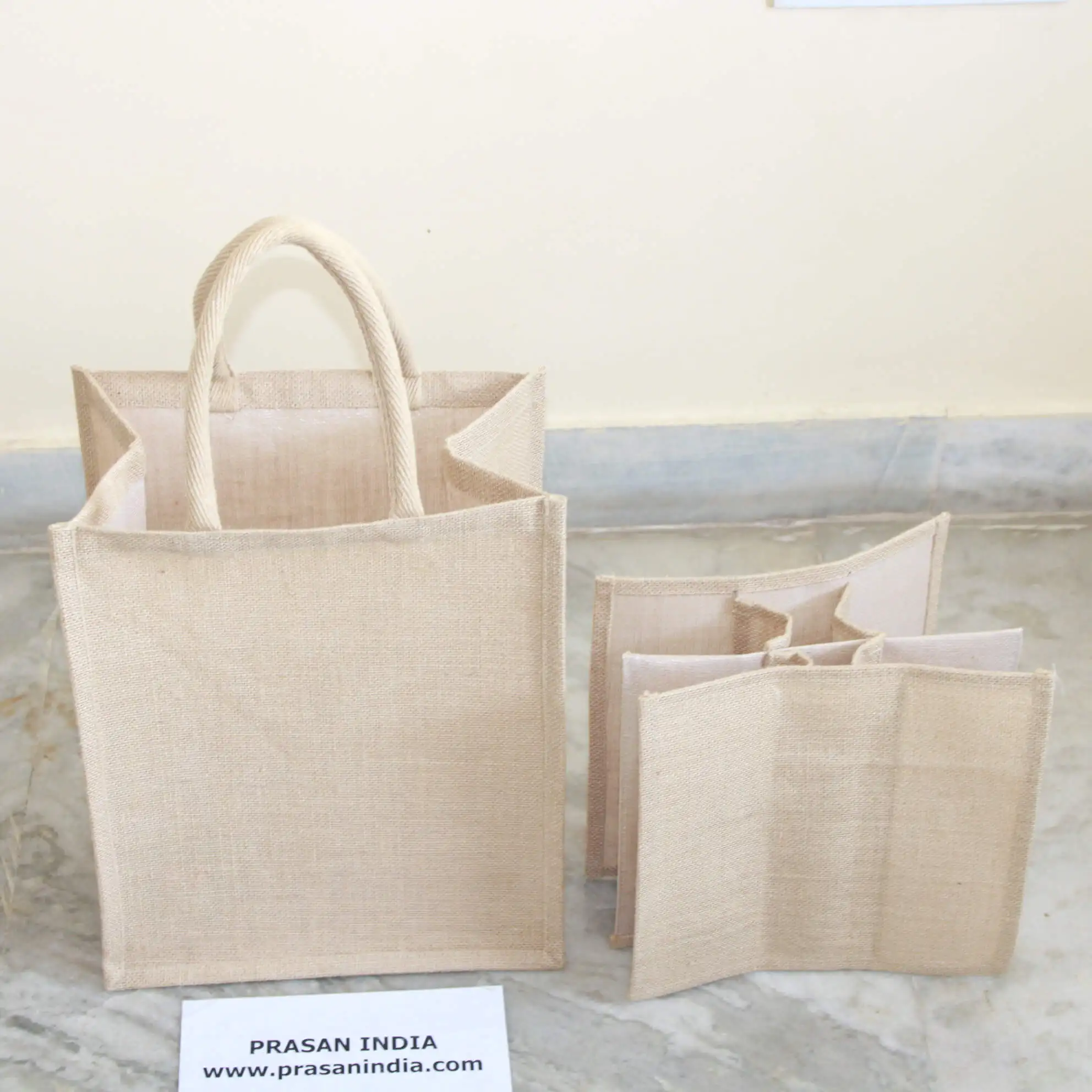 six bottle bag for carrying bottle of 1.5 liters made in high quality jute