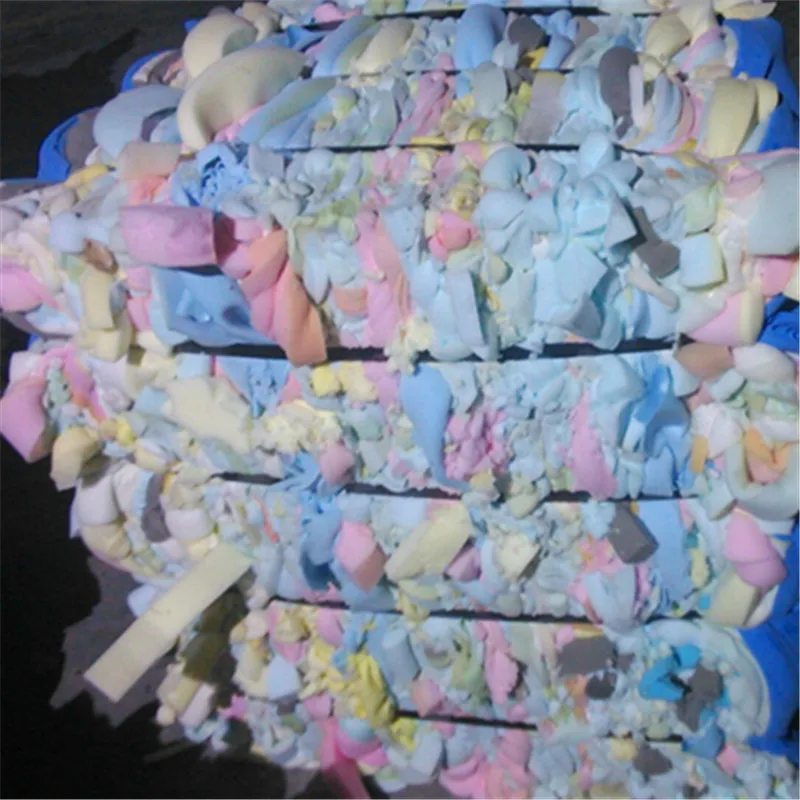 Оптовая продажа, 100% сухой и чистый полиуретановый лом пены/губки для отходов, одного белого цвета/смешанного цвета, меньше кожи,