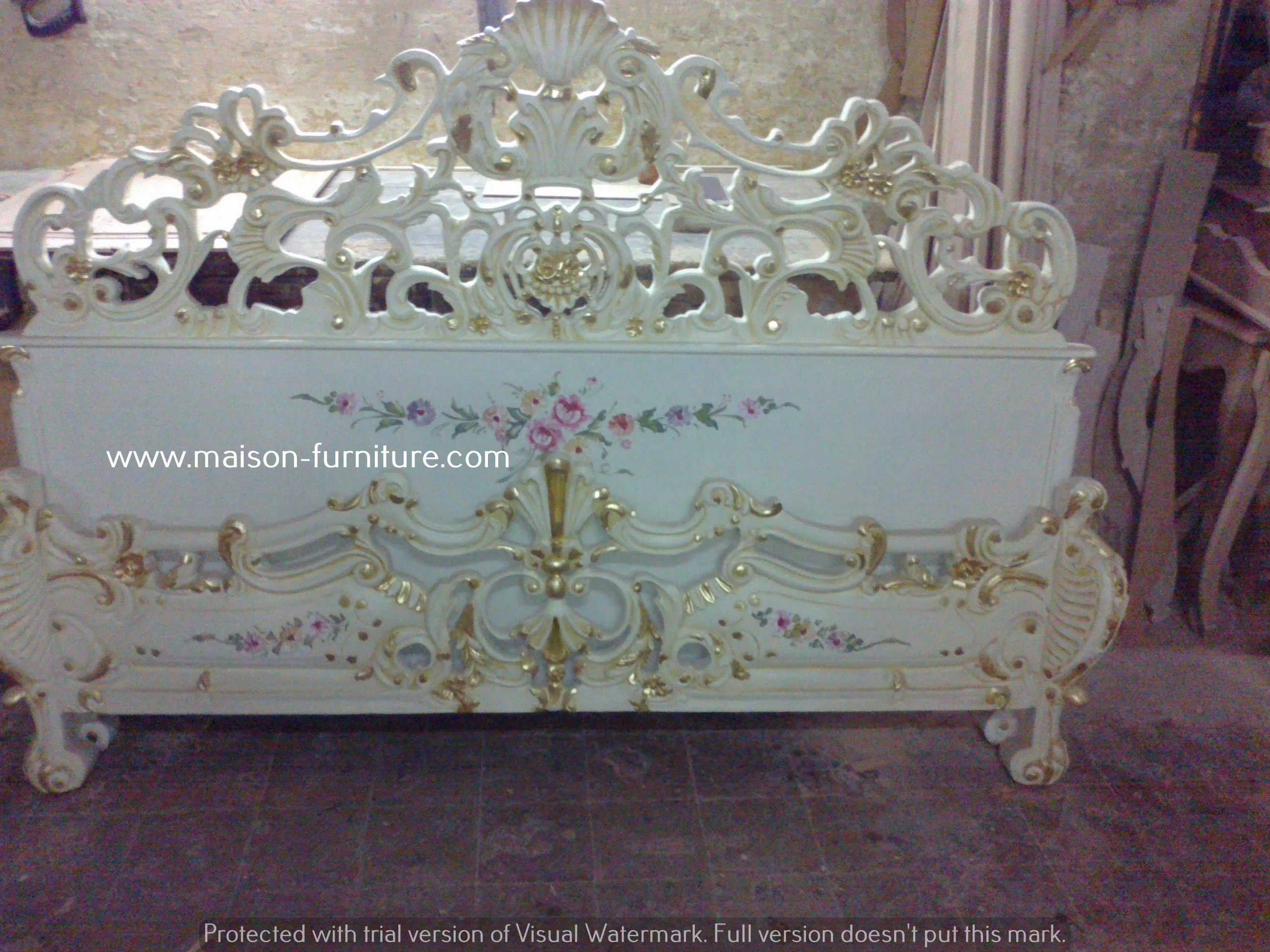 French king Bed 	royal king size bed