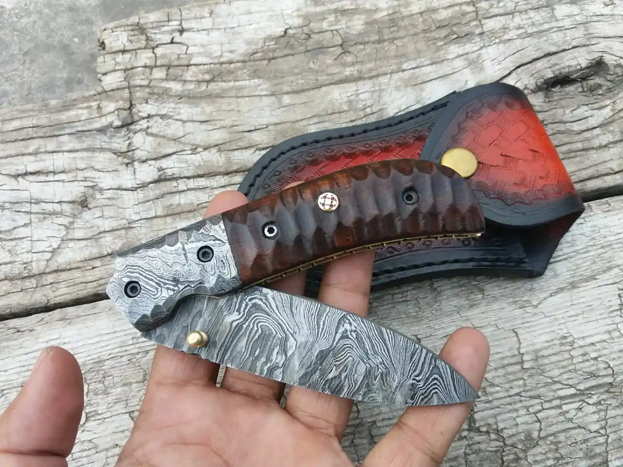 
Hunting Outdoor Survival Pocket Knife Tactical Every Day Carry Damascus Steel Folding Blade And Leather Sheath 