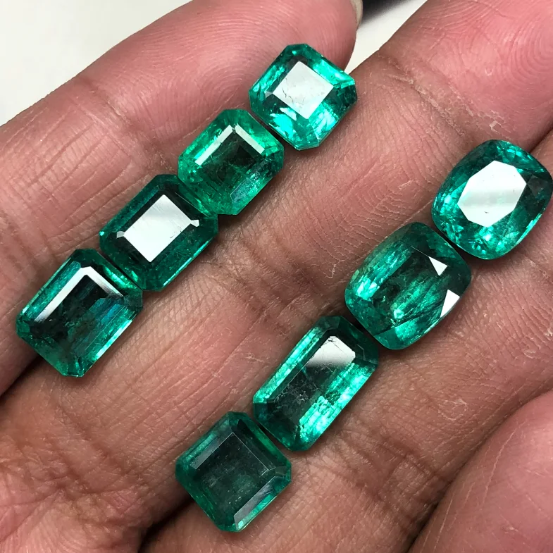 28.48 Carat Light Bluish Green Natural Zambian Emerald Stone Real Gems