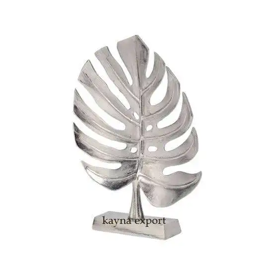 decorative wall hanging metal sculpture antique wall deer metal sculpture silver and white finished decorative hanging sculpture