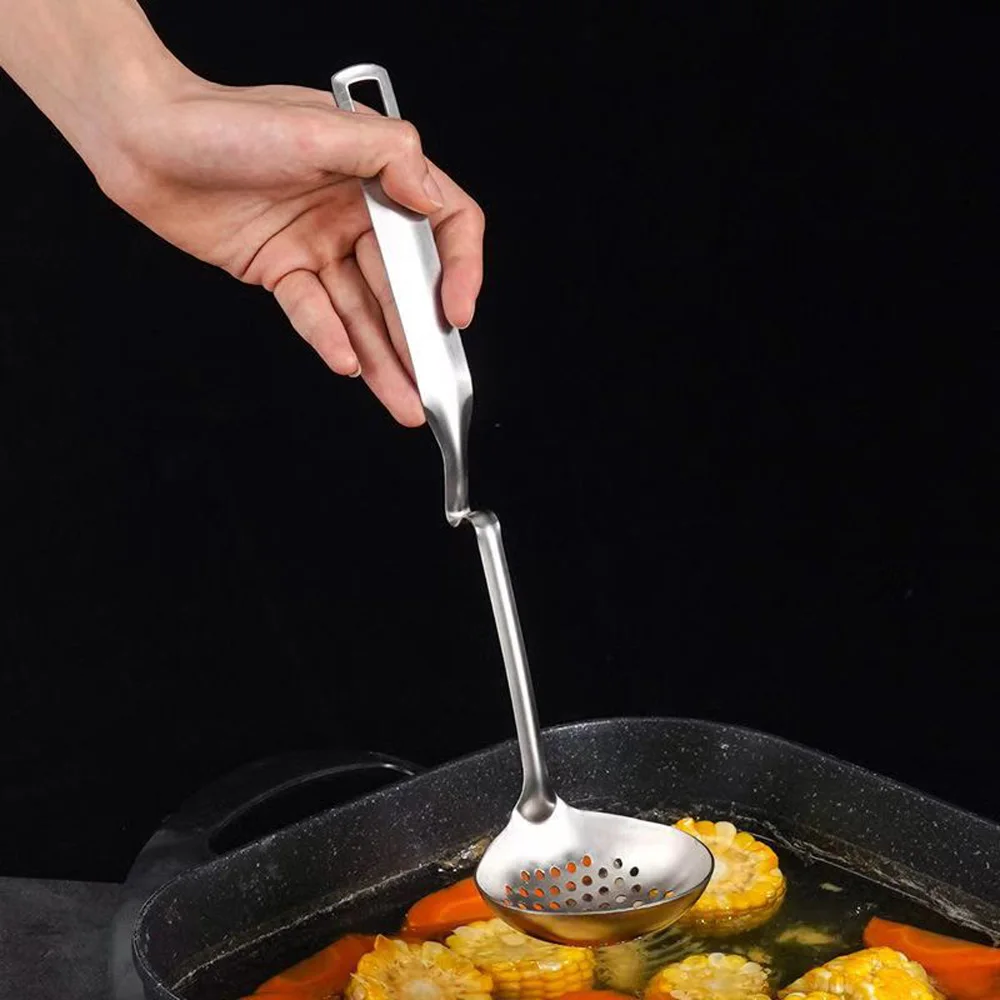 304 stainless steel food-grade soup spoon, soup hot pot spoon, household kitchen supplies can be wall-mounted