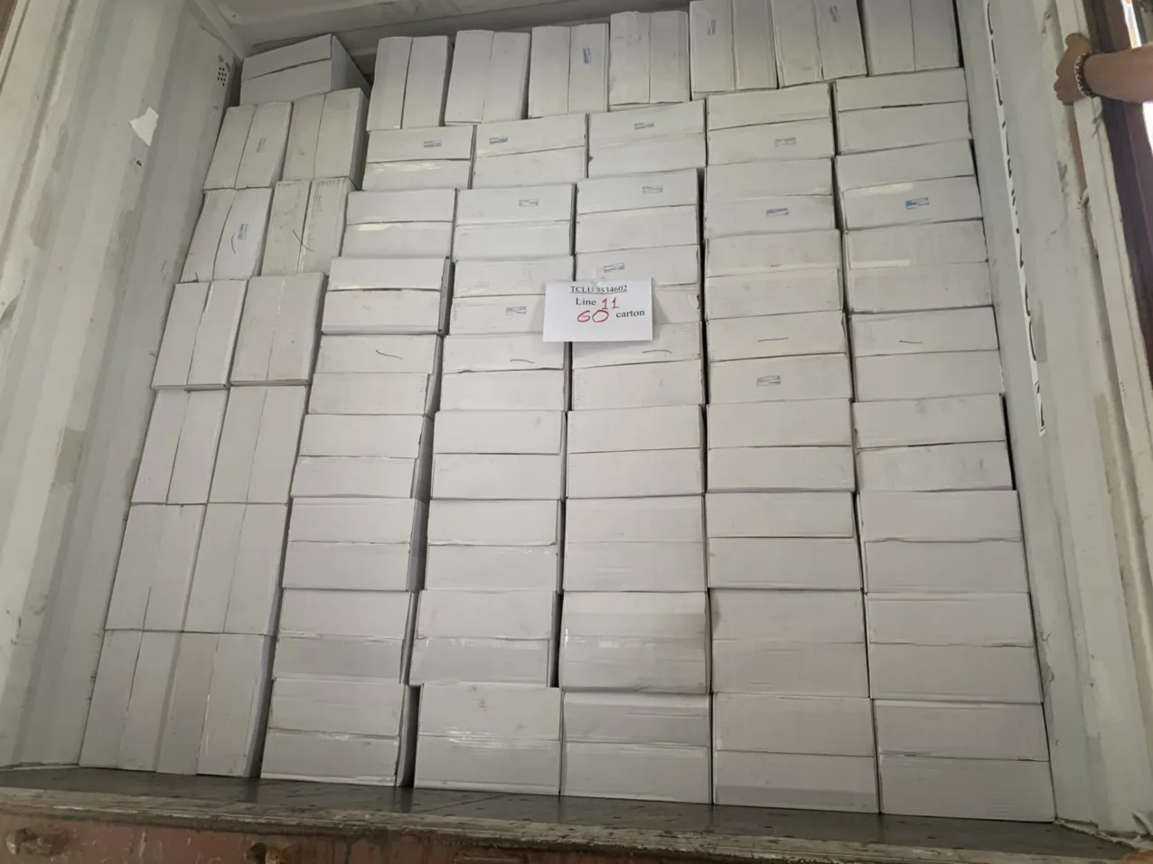 Vietnam cashew nuts w320 w240 packing in Vaccum / Tin/ Can for sell ( 0084989322607 whatsapp Linda)