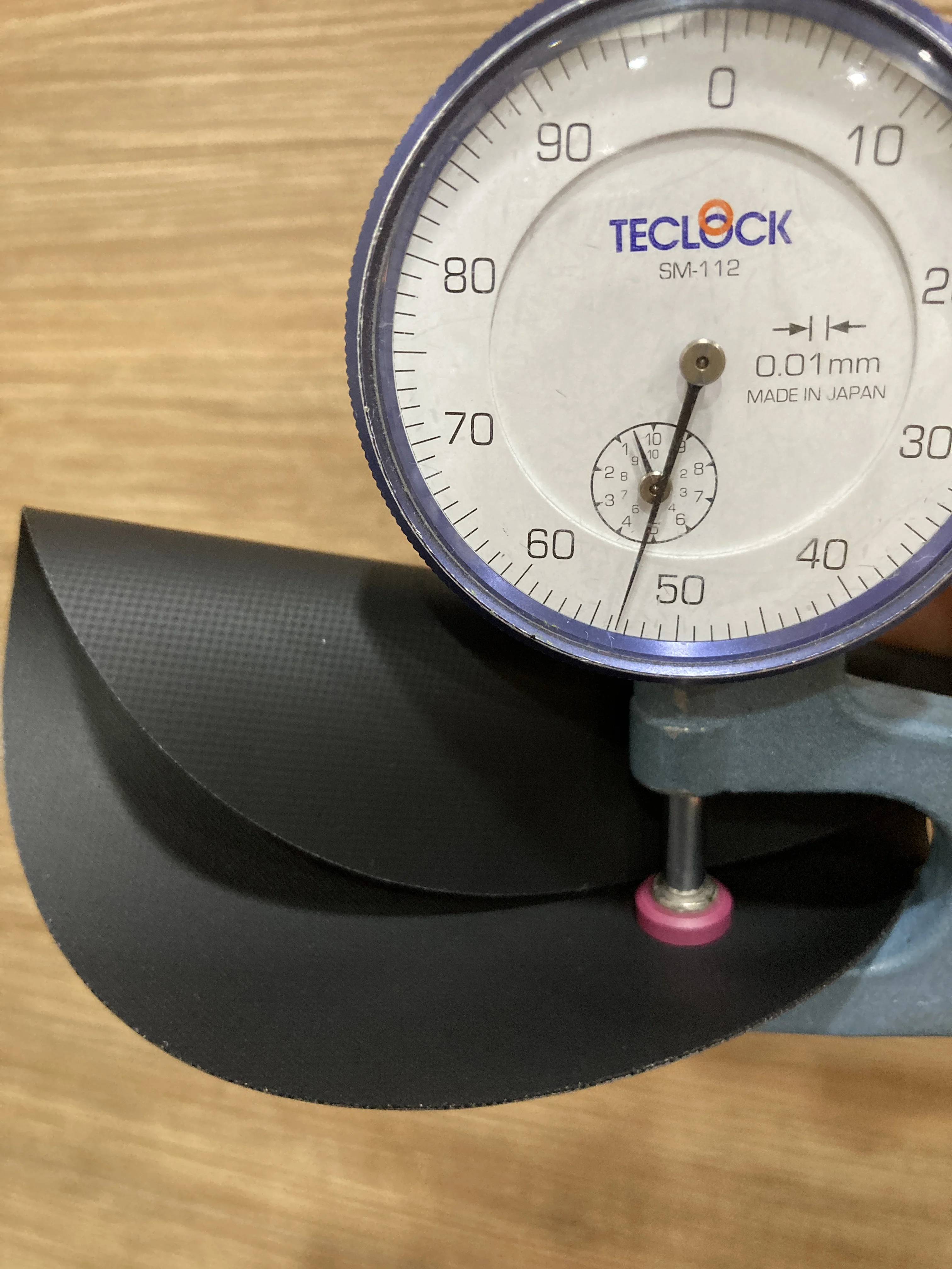 В наличии черный цвет 0,15 мм ТПУ Двухстороннее покрытие нейлон 66 ткань 420D * 420D