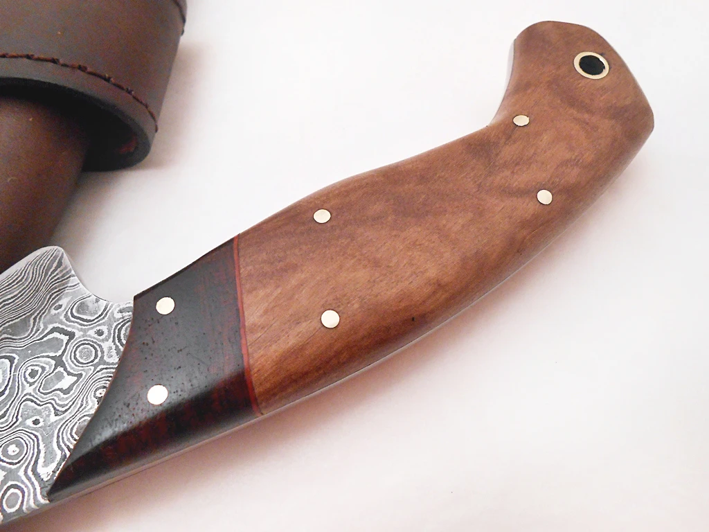 Custom Size Premium Quality Handmade Damascus Steel Hunting Bowie Knife Comfortable handle Grip Skinner knife