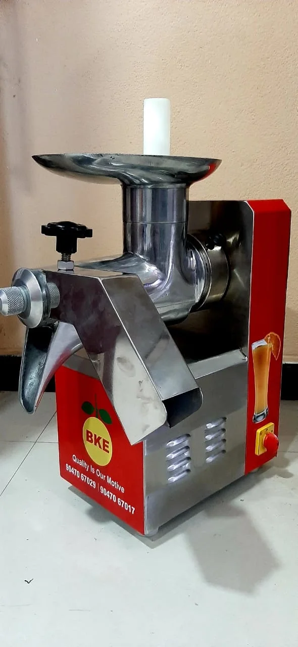 orange juicer machine